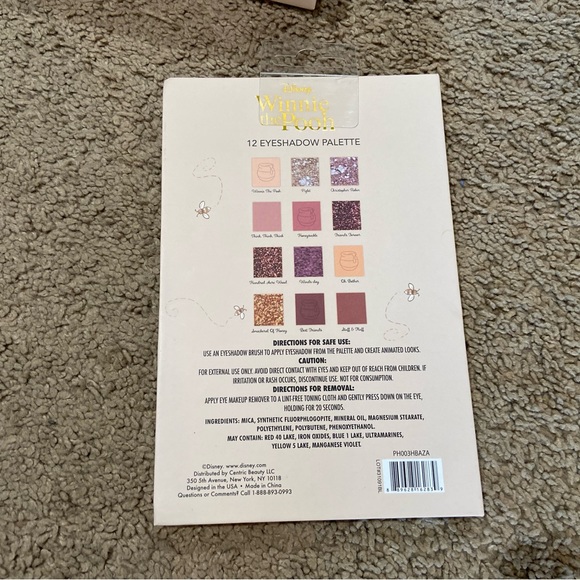 Disney Winnie the Pooh 12 Eye Shadow Palette & 8 Nail Polish Collection New - Picture 5 of 8